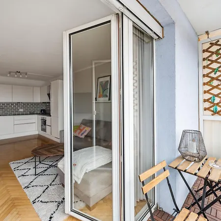 Zentrales Park-side - 2br - Free Parking - 2 Balkone غراتس