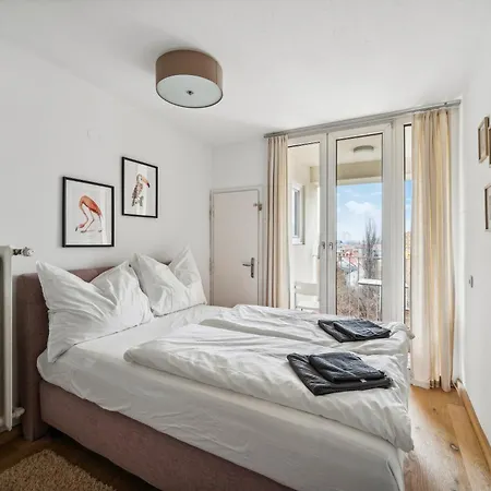 Zentrales Park-side - 2br - Free Parking - 2 Balkone غراتس