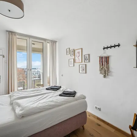 Apartment Zentrales Park-side - 2br - Free Parking - 2 Balkone Graz