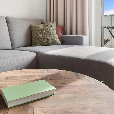 Apartment Zentral Und Ruhig Am Park - 2br - Gratis Parken - 2 Balkone