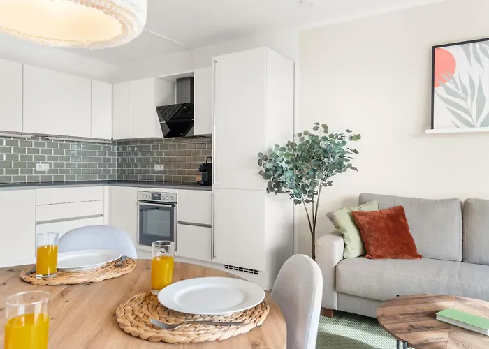 Zentral Und Ruhig Am Park - 2br - Gratis Parken - 2 Balkone Appartamento